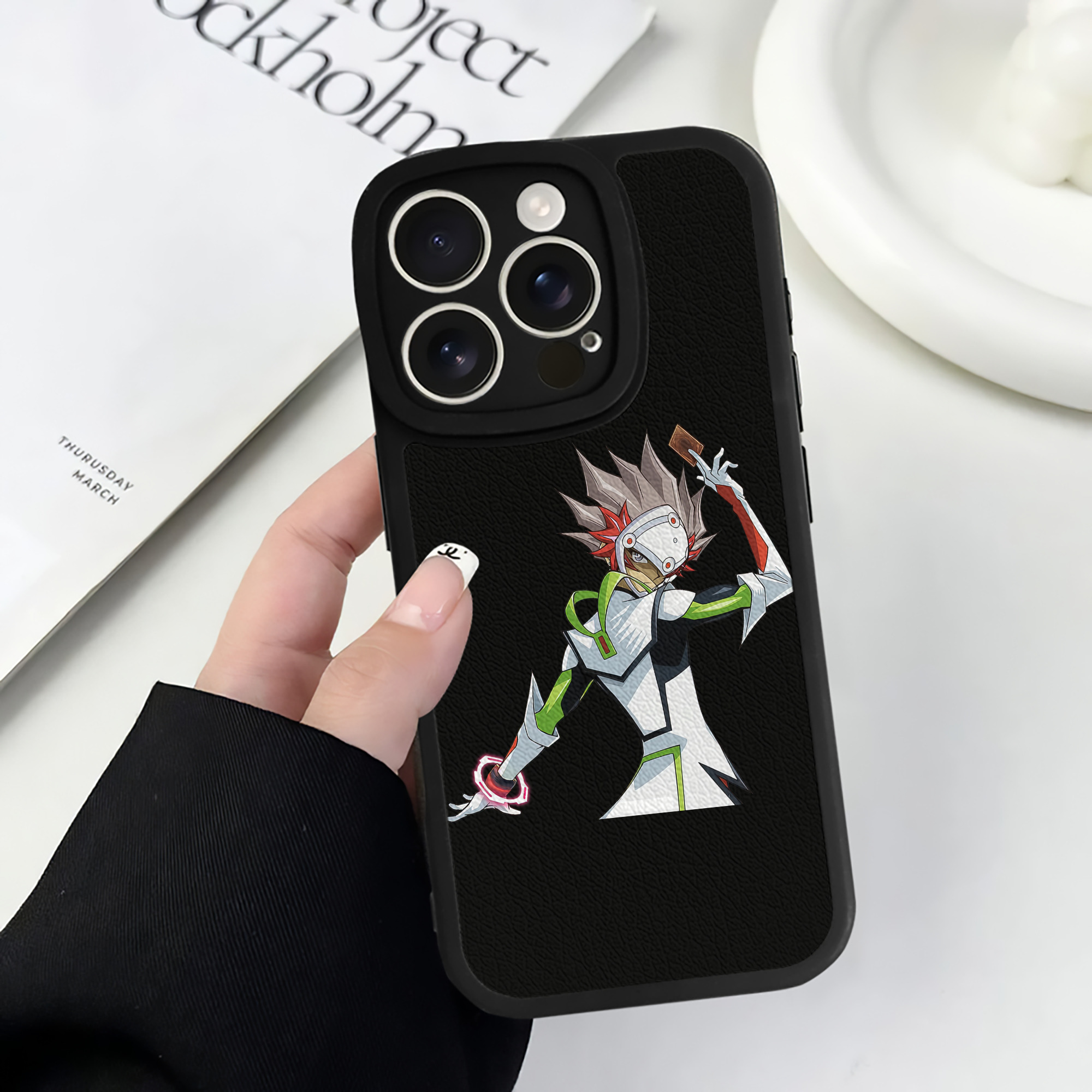 遊☆戯☆王 Yu-Gi-Oh! 【iPhone 16シリーズ対応】シリコンスマホケース（レザー調） 材質：シリコン